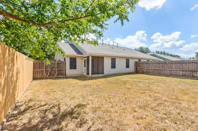 Building Photo - 160 Prairie Springs Loop