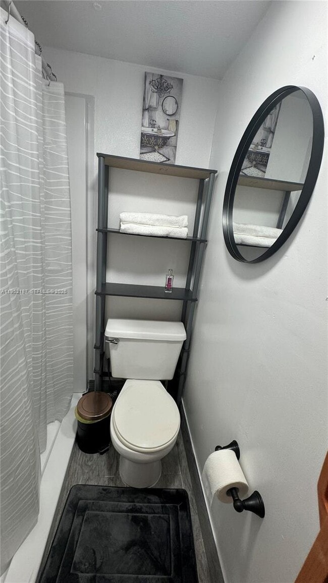 Building Photo - 601 NE 4th Ct.