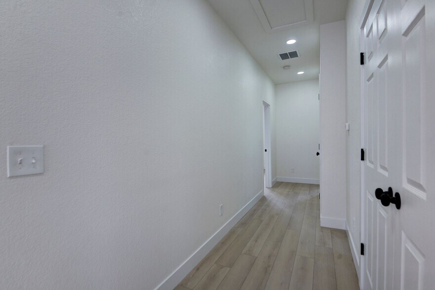 Building Photo - 7001 W 48th Ave