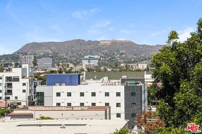 Building Photo - 521 N Gramercy Pl