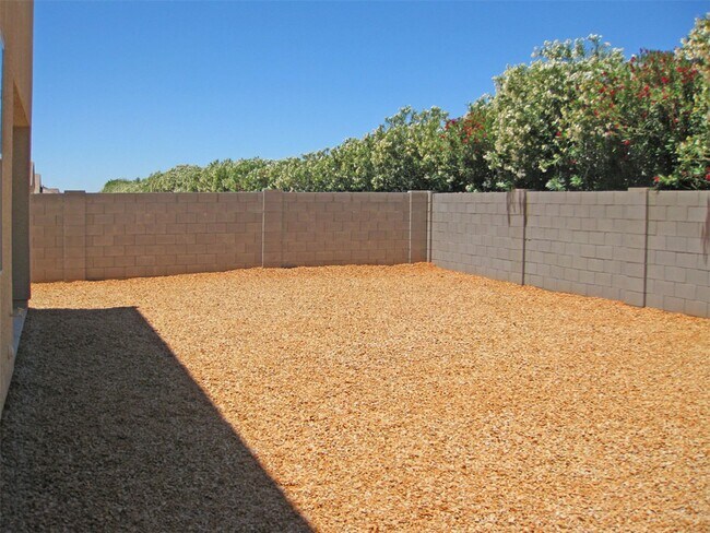 Building Photo - Four Bedroom home for rent in Magma Ranch for under $2000.00