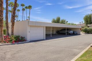 Building Photo - 340 Desert Lakes Dr