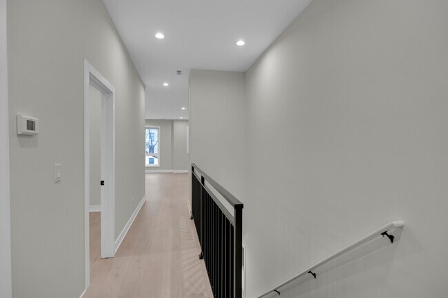 Building Photo - 4629 S Michigan Ave