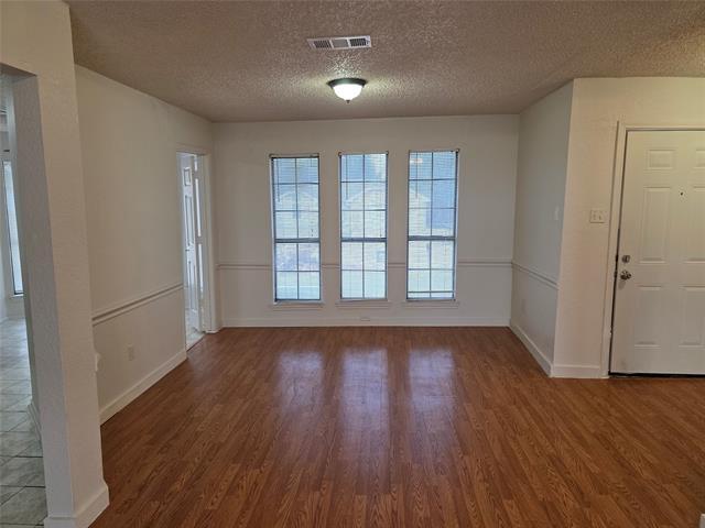 Building Photo - 4755 Hollow Tree Dr