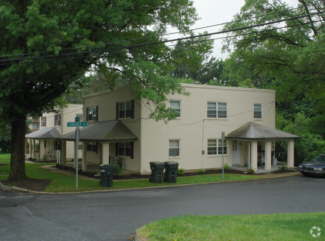 Primary Photo - Greenhill Apartments