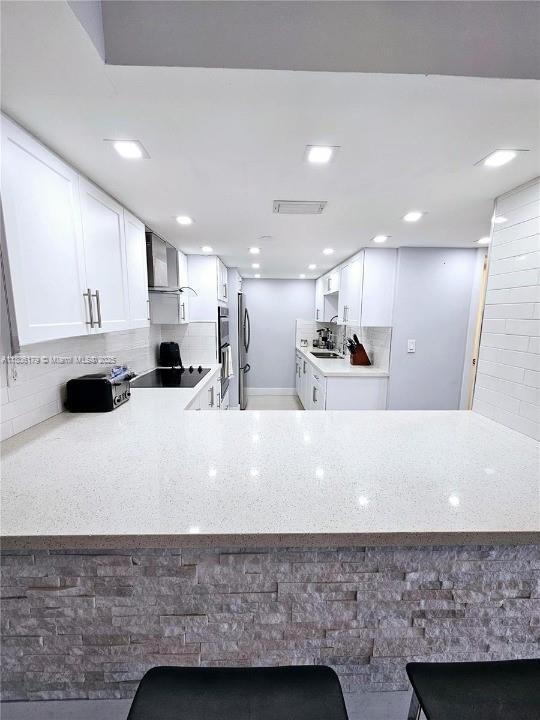Building Photo - 7040 Coral Wy