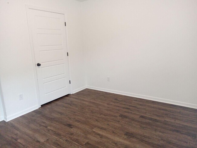 Building Photo - 512 Alex Jordan Dr.