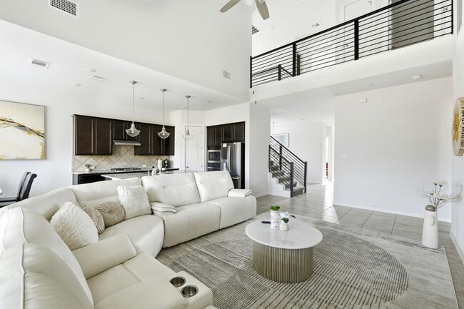 Building Photo - 22604 Maidengrass Ln