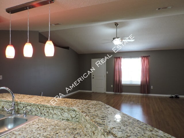 Building Photo - 9971 Parker Lake Cir