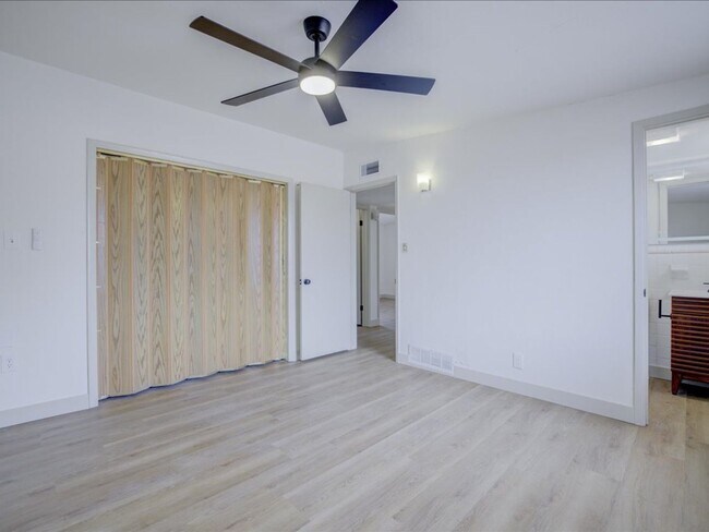 Building Photo - Fully Remodeled 3BR Home + Detached Bonus Room | Private Yard | Central A/C