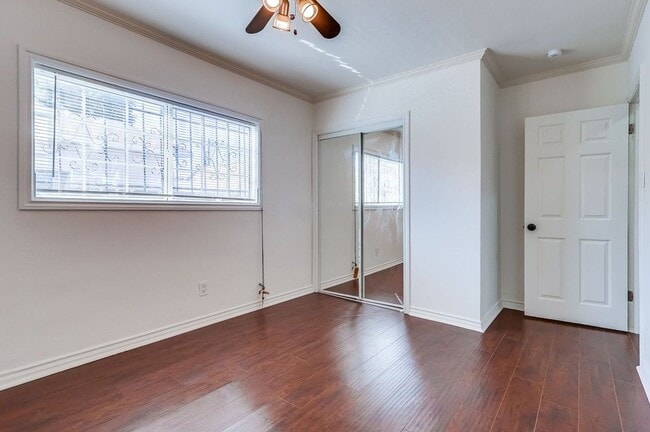 Building Photo - 4445 Marine