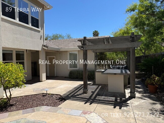 Building Photo - 89 Terra Way