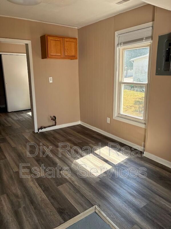 Building Photo - 624 Catalpa Dr