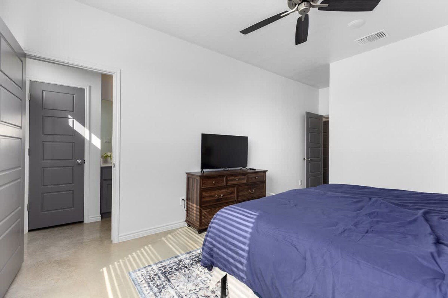 Building Photo - 101 S 50th St