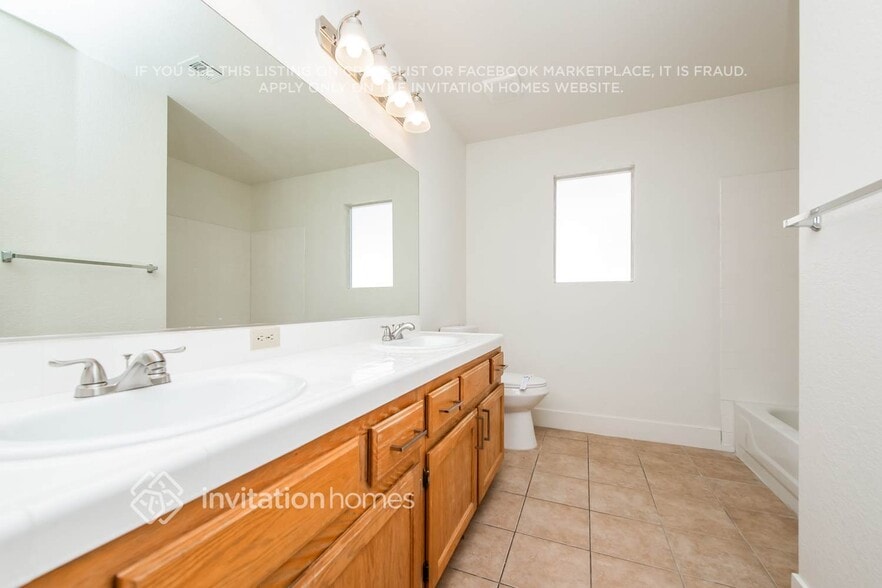 Building Photo - 8324 Grand Pacific Dr