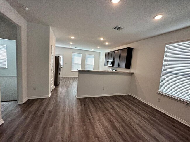 Building Photo - 16646 Moss Ln
