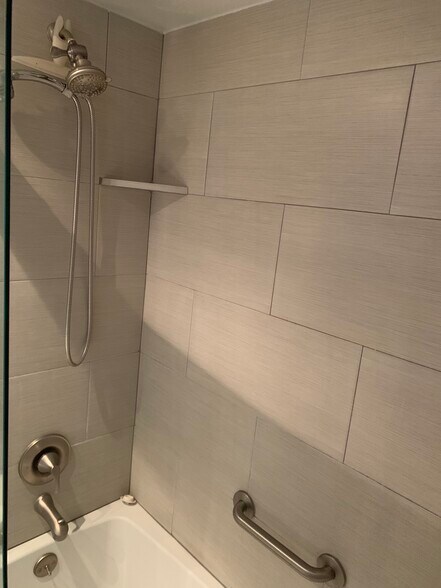 Shower view - 4062 Georgia St