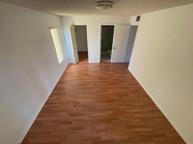 Building Photo - 610 Sea Pine Way