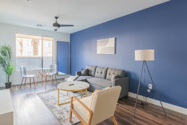 Building Photo - 701 W Rio Salado Pkwy