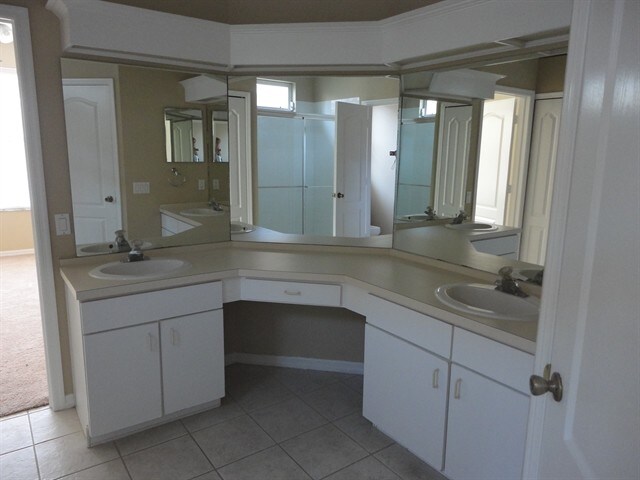 Building Photo - 9303 Huntington Park Way