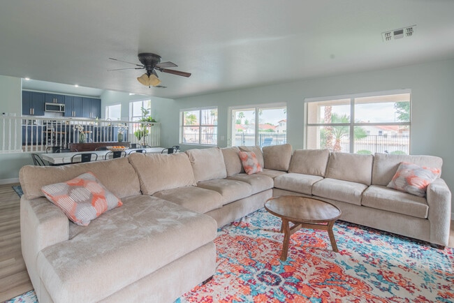 Building Photo - 7289 W Kimberly Way