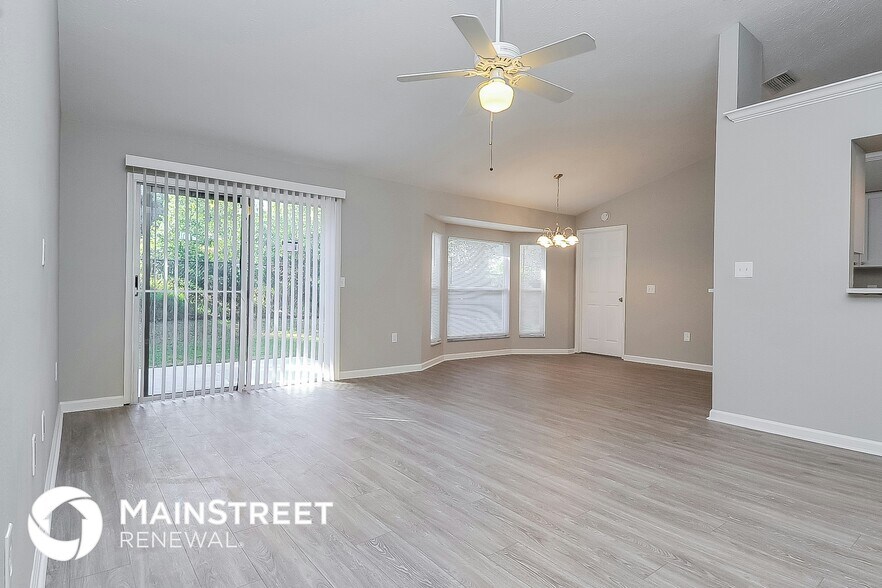 Building Photo - 1009 Hidden Dr