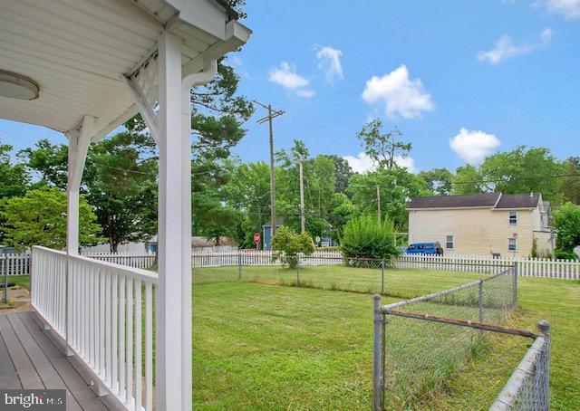Building Photo - 8700 Maple Ave