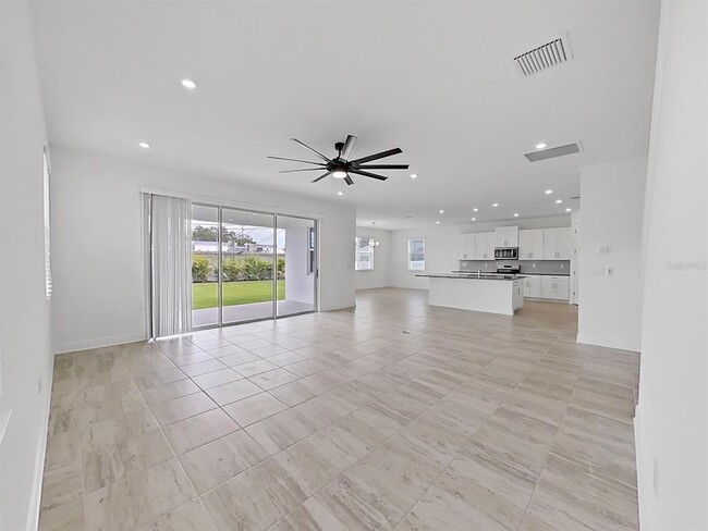 Building Photo - 3816 W North A St