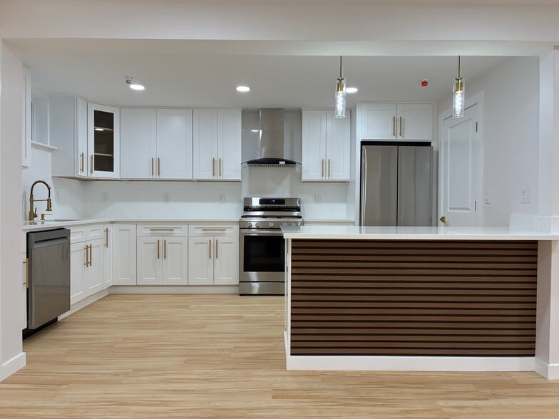 Kitchen - 716 11TH St