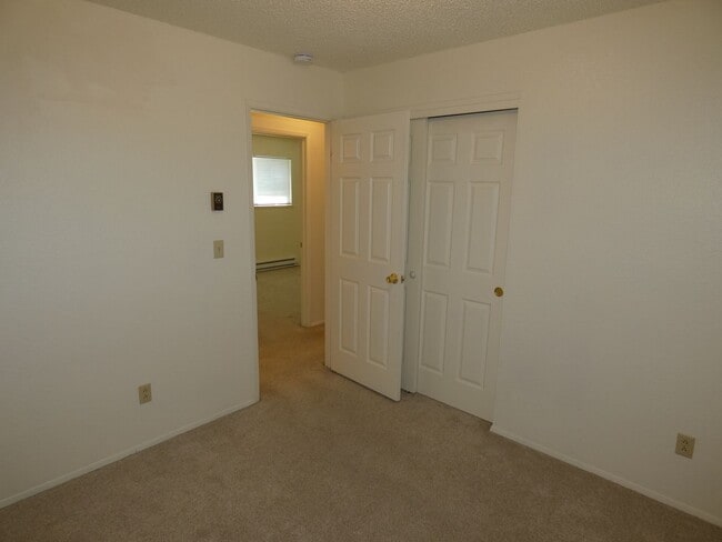 Building Photo - **Beautiful Duplex**