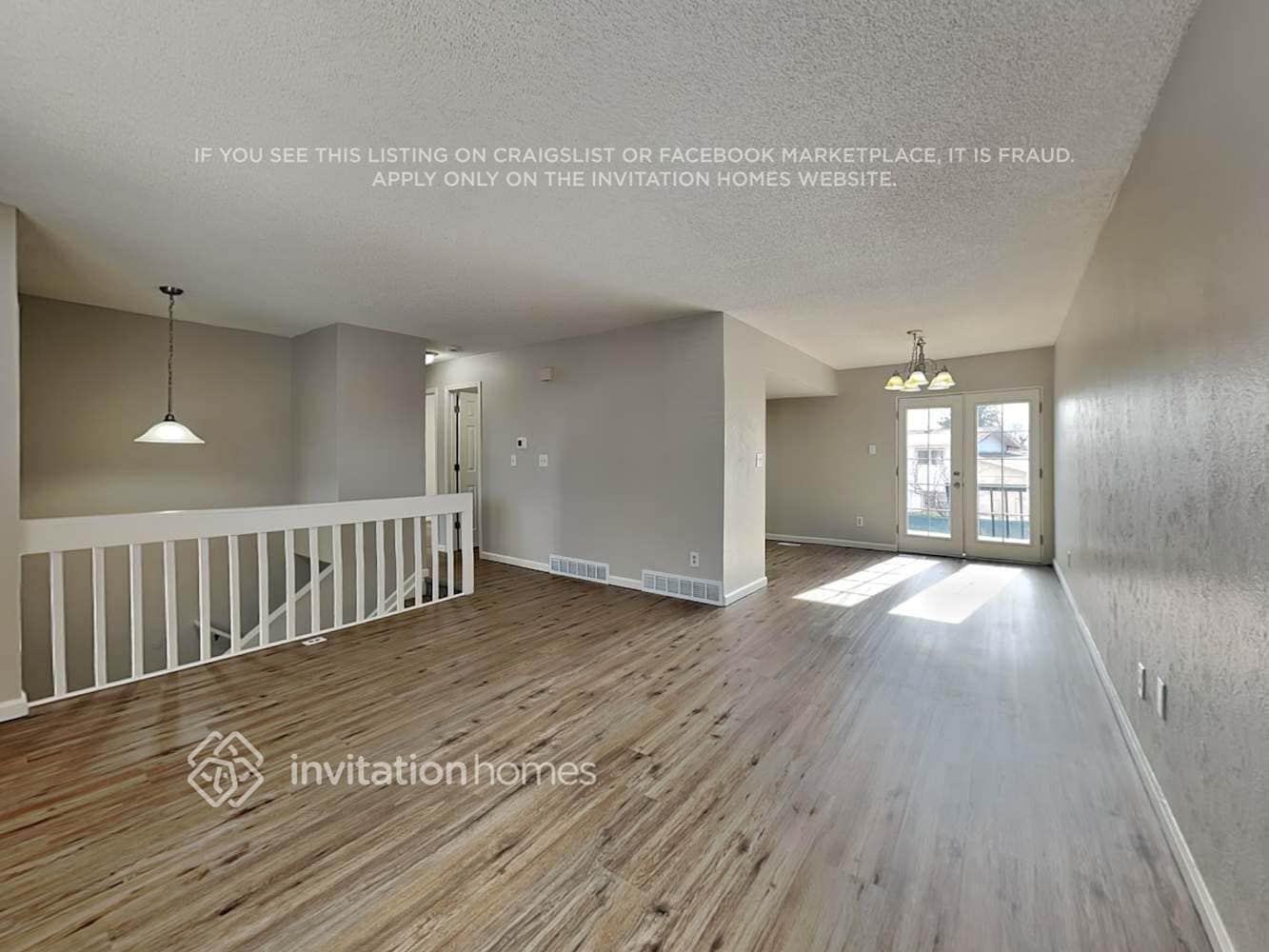 Building Photo - 3204 W 135th Ave