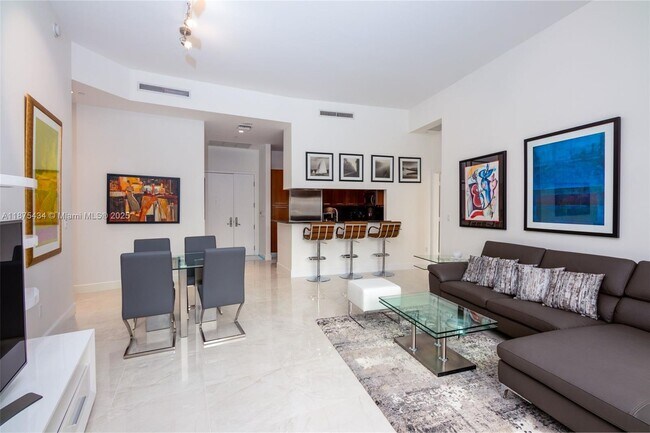 Building Photo - 901 Brickell Key Blvd