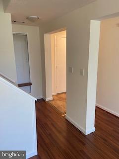 Building Photo - 1823 N Shore Ct