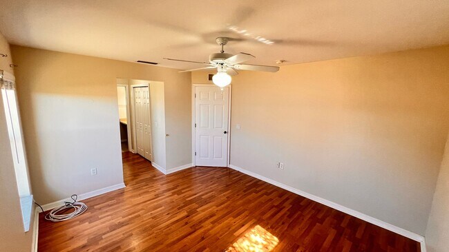 Building Photo - Lovely, Spacious 2 Bedroom, 2 Bathroom Home in Sebring!!