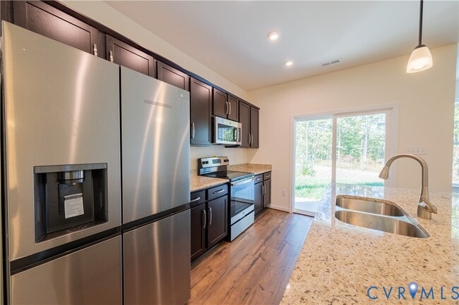 Building Photo - 18372 Palisades Ct