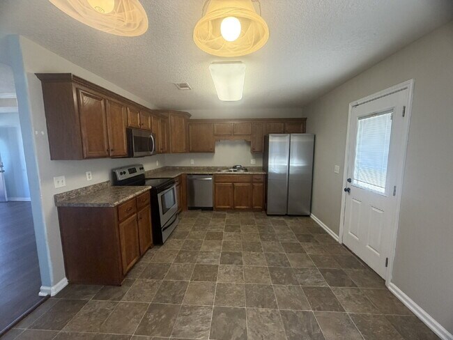 Building Photo - Home for Rent