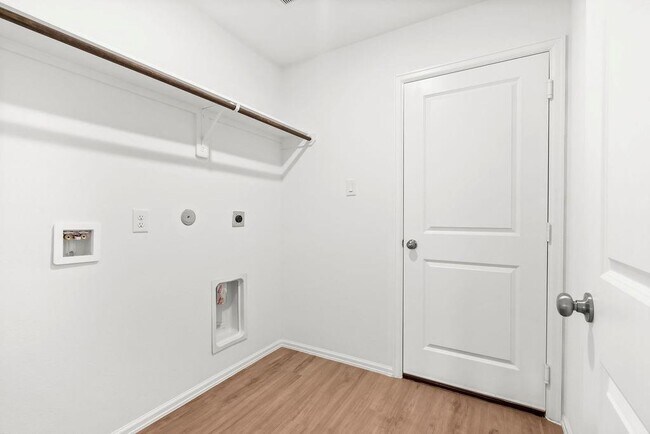 Building Photo - 7507 Birch Harvest Dr