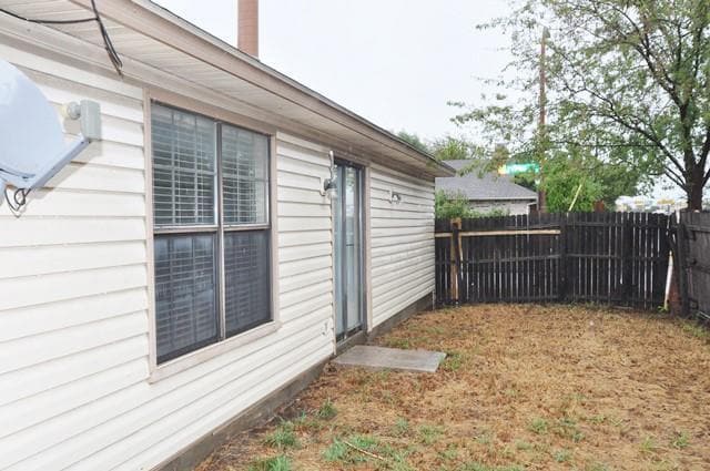 Building Photo - 6701 Oriole Ct