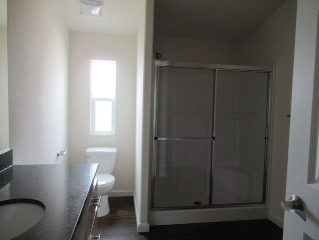 Building Photo - 14777 Palm Dr