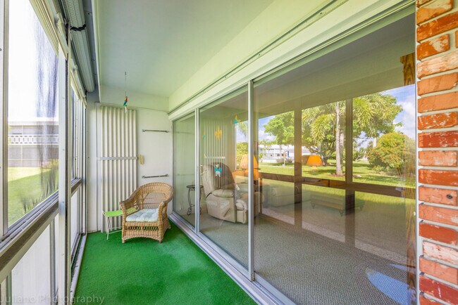 Building Photo - 331 Tequesta Dr