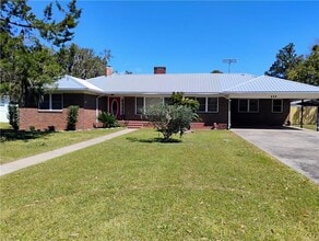 Building Photo - 604 Fort King George Dr