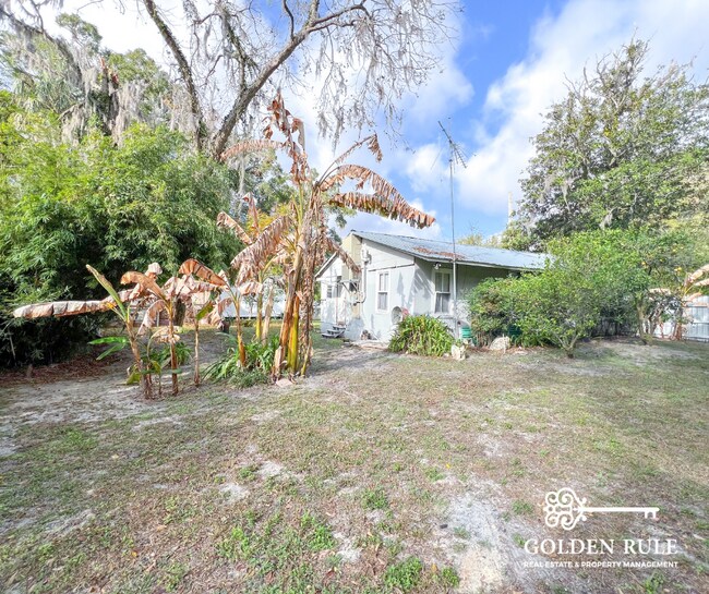 Building Photo - 25825 W Newberry Rd