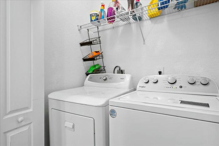 Building Photo - 1109 Shoma Dr