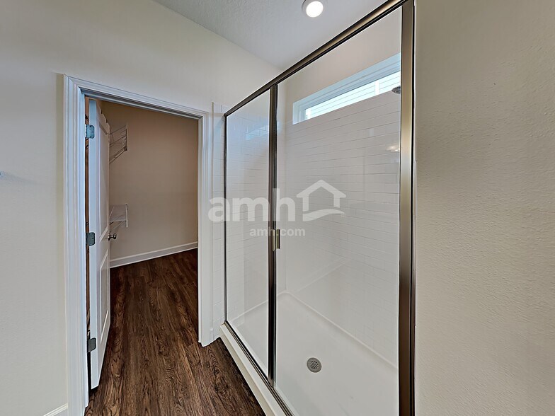 Building Photo - 505 Pine Terrace Dr