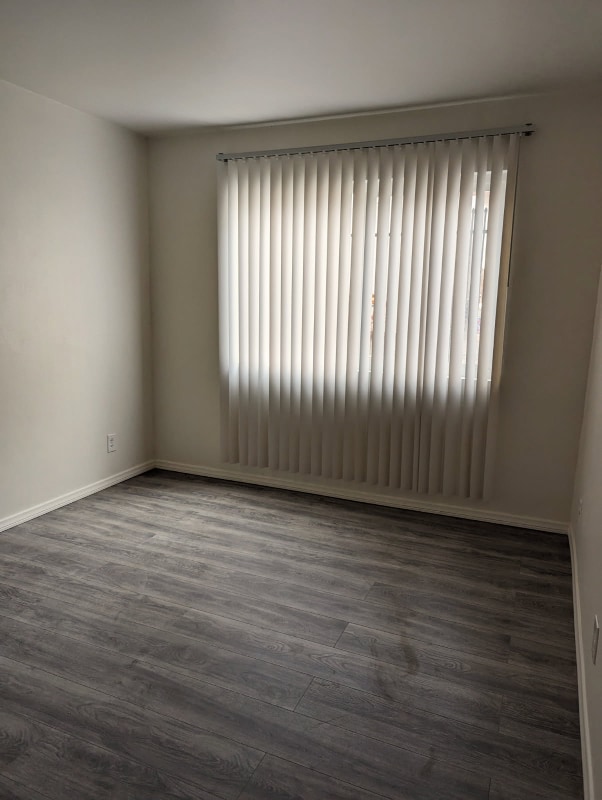 Building Photo - 3332 Drew St