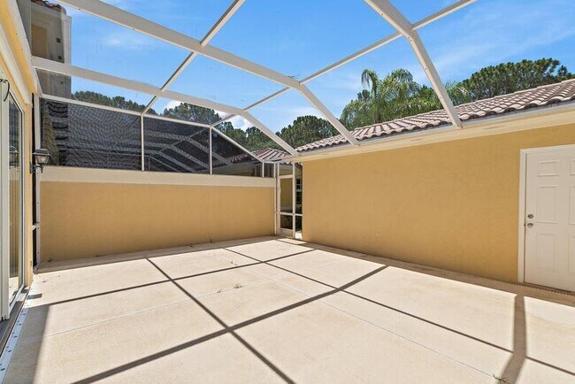 Building Photo - 4526 Illicium Dr
