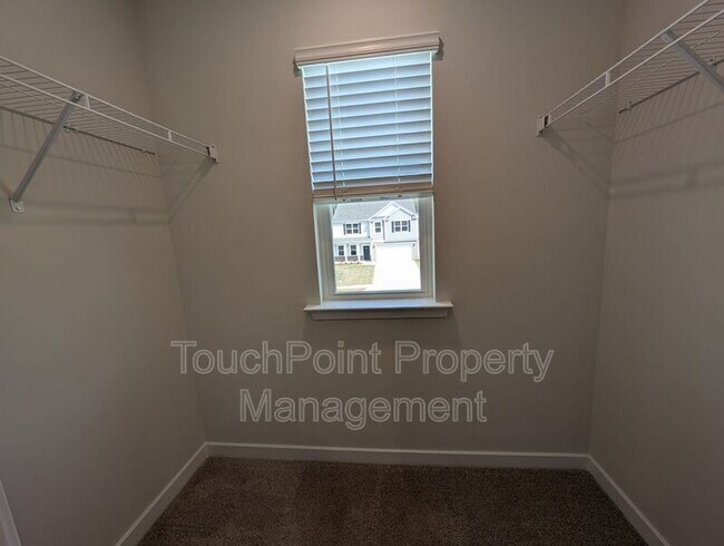 Building Photo - 3433 Austin Duncan Dr