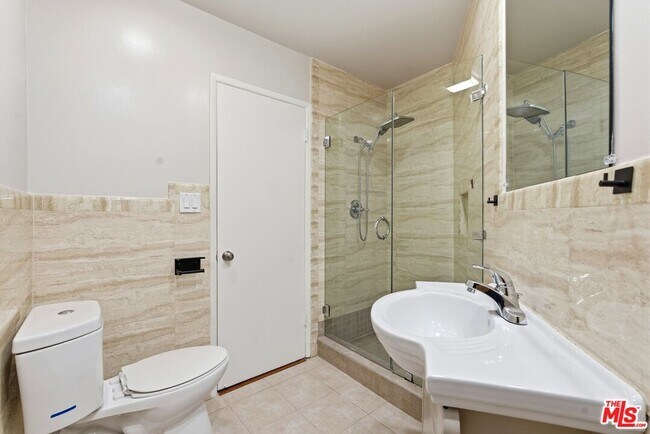 Building Photo - 1230 Princeton St