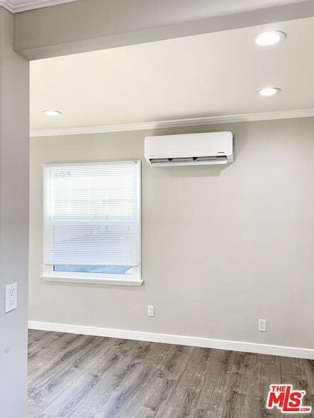 Building Photo - 604 E Windsor Rd