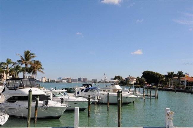Building Photo - 567 Bird Key Dr